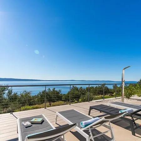Seaview Big Blue With 32sqm Heated Pool, 4 Bedrooms, And 3 Bathrooms * Podstrana