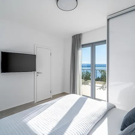 Seaview Big Blue With 32sqm Heated Pool, 4 Bedrooms, And 3 Bathrooms Vila *